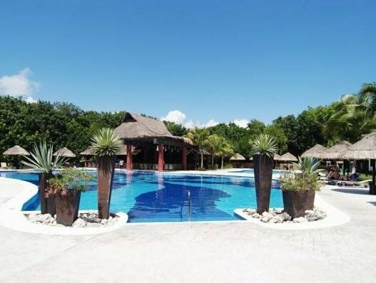 Sandos Caracol Nature Resort & Water Park All Inclusive
