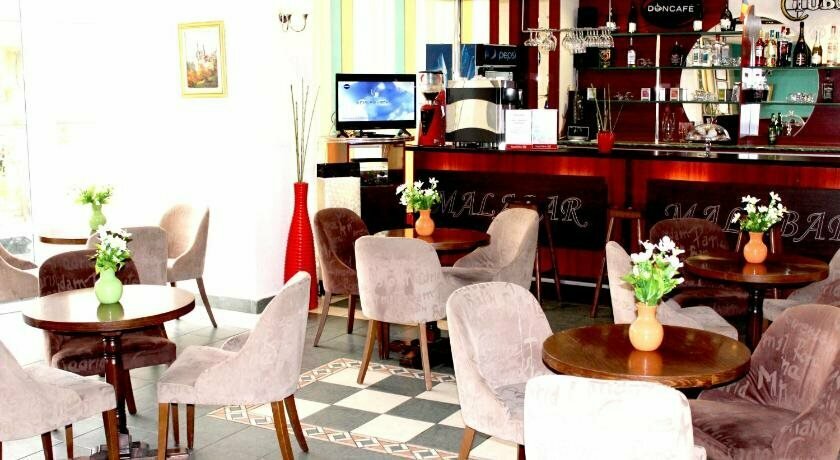 Elizeu Hotel