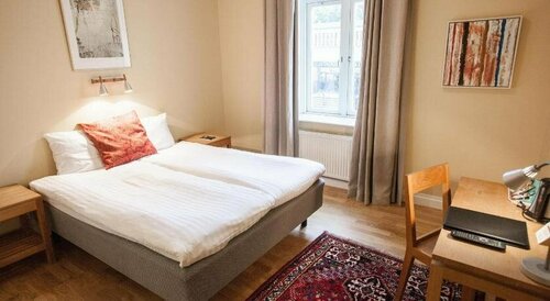 Hotel Duxiana, Rezervați Hotel Lund Lagos