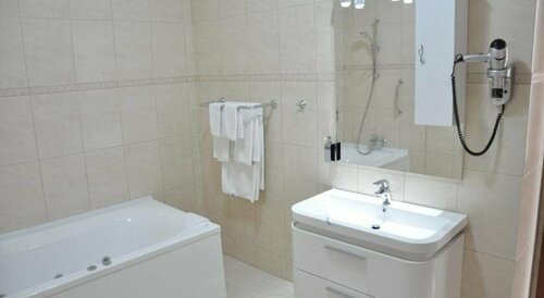 Hotel Traian, Reserva ahora Hotel Hoteles en Danubio con aparcamiento, Aparcamiento
