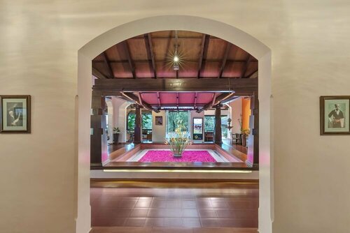 Club Mahindra Madikeri Resort and SPA, Coorg, Забронировать Отель Отели штата Карнатаки с бассейном, Бассейн