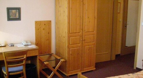 Hotel Zatkuv Dum, Boek Hotel České Budějovice Zuid-Bohemen
