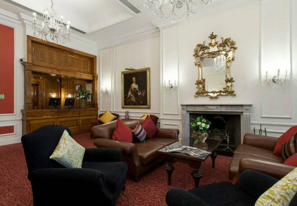 Thistle Hyde Park Hotel