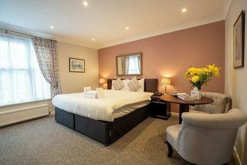 Marlborough House - Guest House, Забронировать Отель Отели Котсуолда 3 звезды, 3*