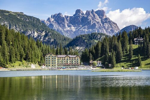 Grand Hotel Misurina, Забронировать Отель Отели Мизурины с парковкой, Парковка