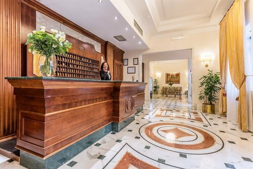 Raeli Hotel Noto, Забронировать Отель Вокзал Термини , рядом с Церковь Санта-Мария-Маджоре