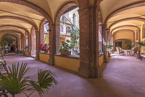 Il Chiostro Del Carmine, Забронировать Отель «постель и завтрак» Бизнес-отели Сиены, 4* 5*