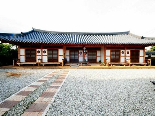 Reed House Hanok Pension, Забронировать Отель Сунчхон Чолла-Намдо