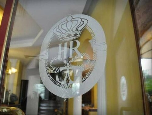 Hotel Regent, Rezerwuj Hotel Hotele w Romagna z parkingiem, Parking