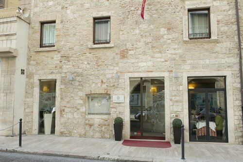 Palazzo Dei Mercanti, Rezervați Casă de vacanță Ascoli Piceno Marche
