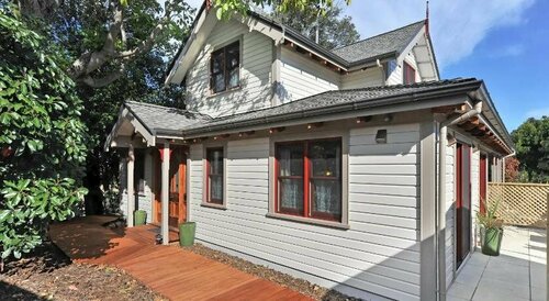 Baywick Inn, Забронировать Отель «постель и завтрак» Отели в центре Нельсон с завтраком, отели в центре Нельсон с завтраком