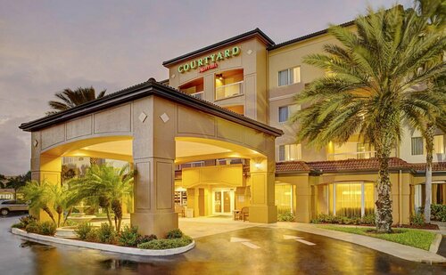 Courtyard by Marriott West Palm Beach Airport, Забронировать Отель Отели Palm Beach County с бассейном, Бассейн