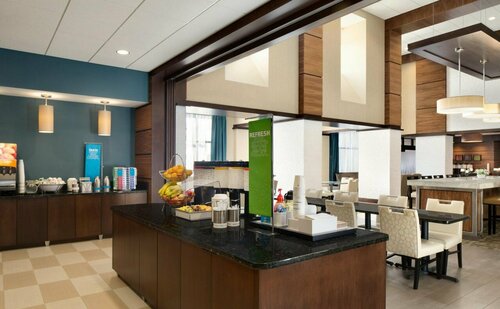 Hampton Inn & Suites Edgewood/Aberdeen-South, Buchen Sie Hotel Edgewood Maryland