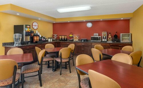 Howard Johnson by Wyndham Rock Hill, Buchen Sie Gasthaus Mini-Hotels in South Carolina, Gasthaus