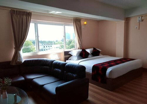 Hotel Chicago, Rezervasyon Otel Yangon Region Otoparklı Oteller, Otopark