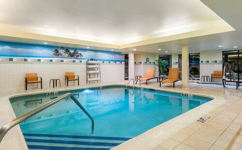 Courtyard by Marriott Danbury, Забронировать Отель Данбери штат Коннектикут