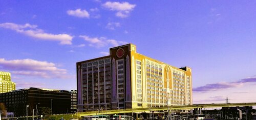 Sheraton City Center, Забронировать Отель Отели Сент-Луис с парковкой, рядом с Федеральный резервный банк Сент-Луиса, Парковка