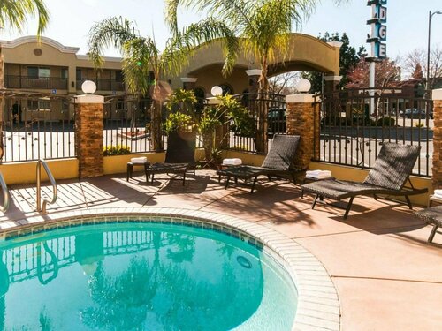 Quality Inn Near Chico State, Buchen Sie Hotel Chico Kalifornien