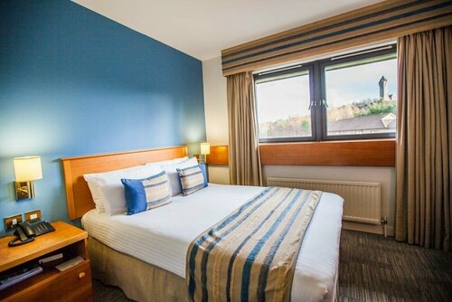 Stirling Court Hotel, Prenota Hotel Hotel a Scozia con parcheggio, Parcheggio