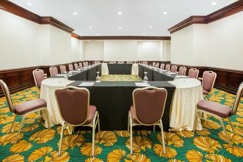 Crowne Plaza Managua by IHG, Забронировать Отель Манагуа Managua Region