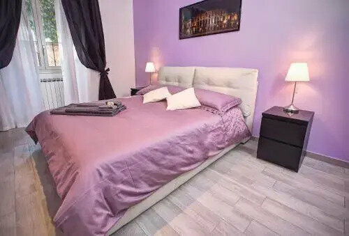 Colosseo Friendly Suite & Rooms, Забронировать Отель Сан-Джованни Рим