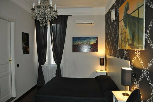 Santa Bibiana B&B, Забронировать Отель «постель и завтрак» Вокзал Термини , рядом с Витторио Эмануэле