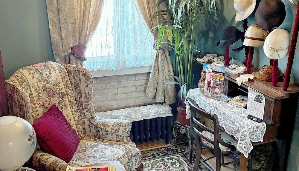 Schuster Mansion Bed & Breakfast