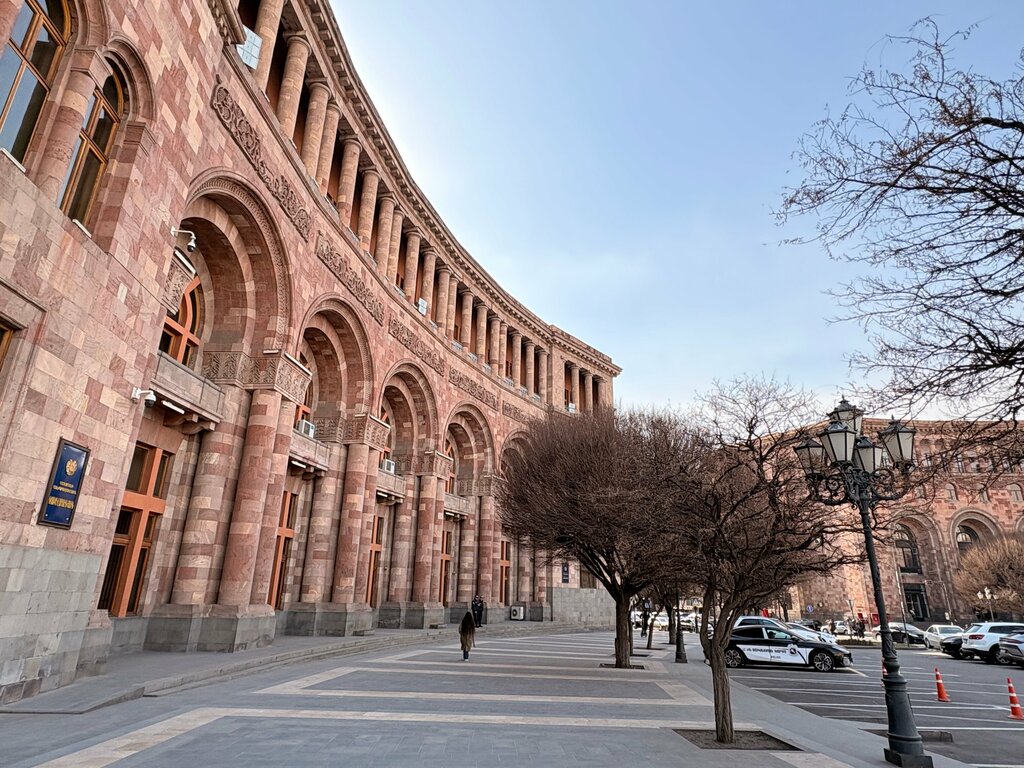 Kantar Hostel