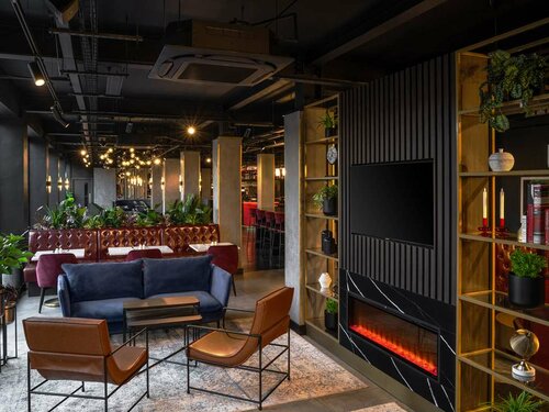 Radisson RED London Gatwick Airport, Buchen Sie Hotel Gatwick 