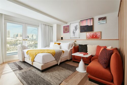 Virgin Hotels Las Vegas, Curio Collection by Hilton, Забронировать Отель Отели Лас-Вегаса с бассейном, рядом с CAESARS FORUM, Бассейн