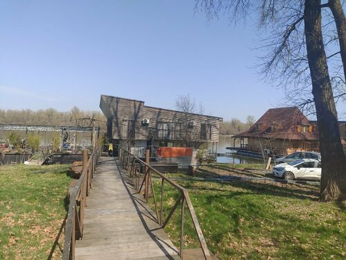 B&B Botel Charlie, Забронировать Отель «постель и завтрак» Отели Центральной Сербии 3 звезды, 3*