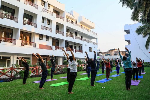 Hotel Neeraj Bhawan, Varaa Hotelli Hotellit Rishikesh aamiaisella, Aamiainen