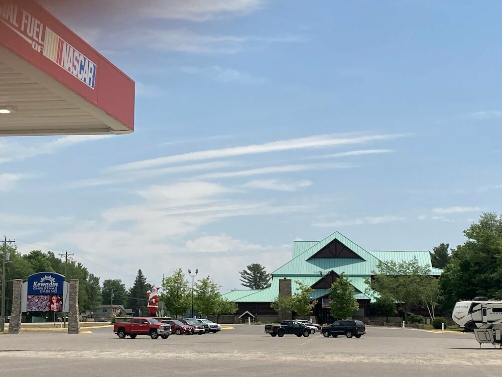 White Pine Lodge