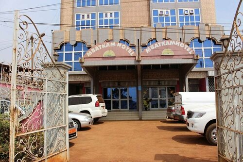 Mbatkam Palace, Réserver Hôtel Mifi Bafoussam