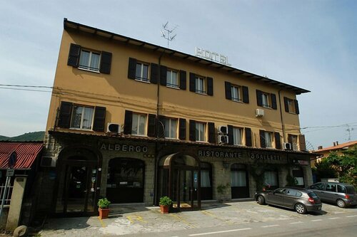 Hotel Ristorante Tre Galletti, Забронировать Отель Сассо-Маркони Провинция Болонья