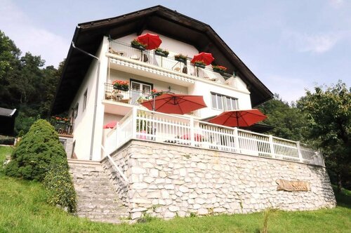 Villa Seeblick, Забронировать Вилла Коттеджи Милльштеттер-Зе, Коттедж