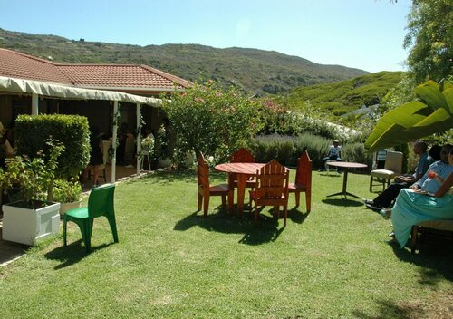 15 On Penguin Guest House, Забронировать Гостевой дом Гостевые дома False Bay, Гостевой дом