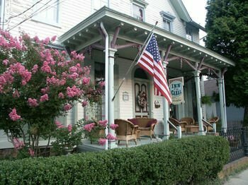 Inn At The Canal Bed & Breakfast, Varaa Bed and Breakfast Chesapeake City Maryland