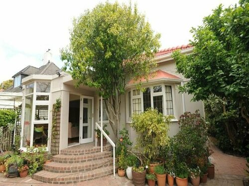 Jaquis Garden Guesthouse, Забронировать Отель Отели Кейптауна с завтраком, Завтраки