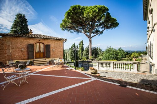 Borgo Bucciano, Book Landbrugsophold Hoteller i San Miniato med parkering, Parkering