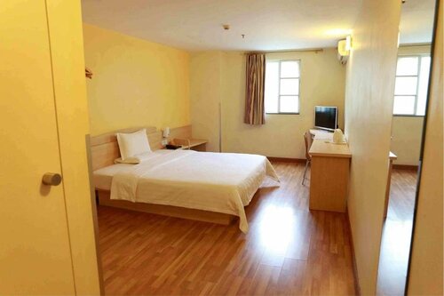 7Days Premium Xianning Hot Spring Pedestrian Street Shopping Park Branch