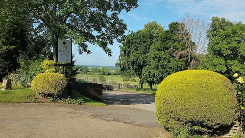 The Royal Oak, Book Hotel Duddington 