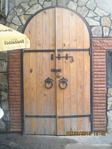 Tamar Guest House, Rezerwuj Pensjonat Hotele w Gori z basenem, Basen