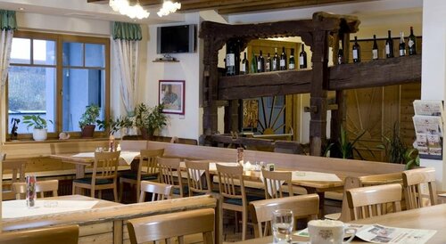 Hotel Veltlin, Rezerwuj Hotel Poysdorf Weinviertel