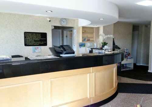 Chinook Value Inn, Забронировать Мини-отель Отели Калгари с парковкой, рядом с Торговый центр Chinook Centre, Парковка
