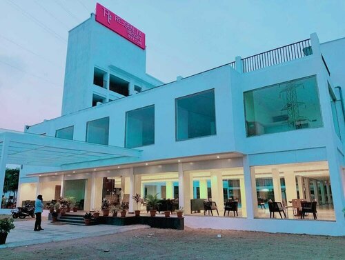 Zest Club, Varaa Hotelli Gulbarga Bangalore