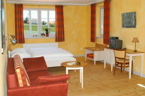 Weinhof am Nussbaum, Book Bed and Breakfast Hotels in Steigerwald with Parking, Parking