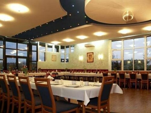 Hotel pod Wierzba, Réserver Hôtel Świdnica Basse-Silésie
