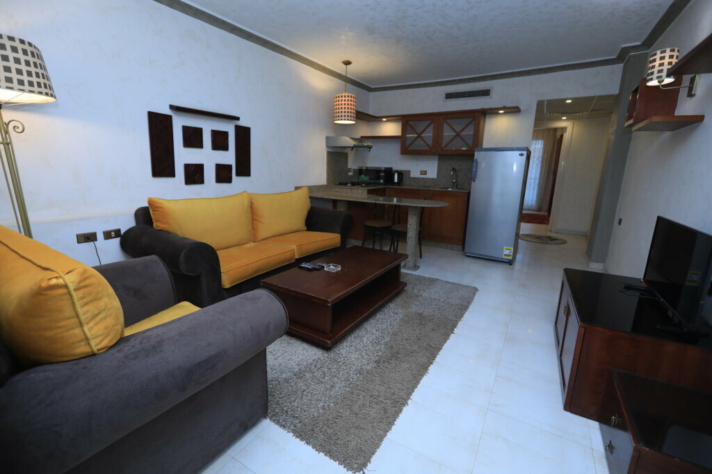 Monte Cairo Suites