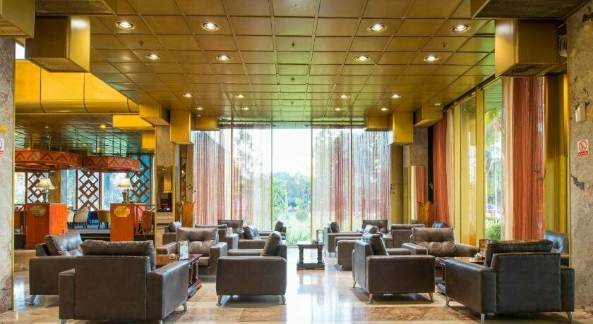 Rainbow Towers Hotel